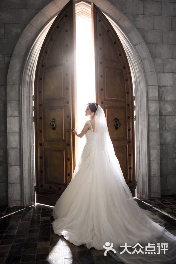 西安蒙娜丽莎婚纱摄影(总店)