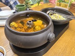-云海肴·汽锅鸡·云南菜(天山百盛优客店)