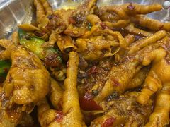 干锅姜辣凤爪-江城燕子大排档(江汉路步行街店)