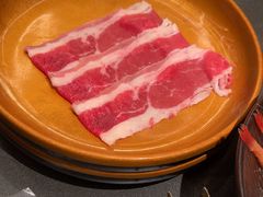-牛YO寿喜烧·铁板烧和牛火锅自助(市府恒隆店)