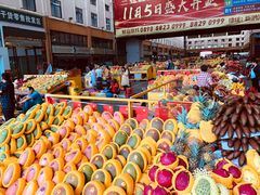 -三亚新鸿港水果一级批发市场