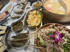 -椰子湾·海南火锅·糟粕醋·椰子鸡(正大广场店)