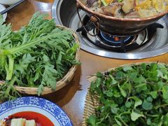 -岳记兴隆·青城腊排铜火锅(融创店)