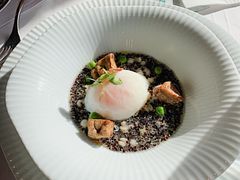 61.5°低温慢煮温泉蛋配鹅肝粒-领仕扒房(长春店)