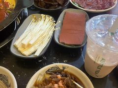 -重庆川渝肥妹火锅