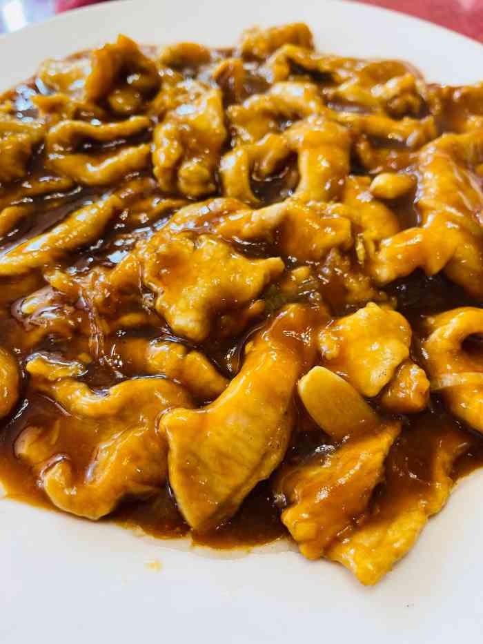 苏扬饭店-"大连菜老店,苏杨大烤做的非常棒.小汤包很.