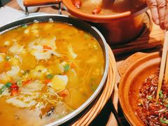 -有红鸡毛店·川菜(建设路店)