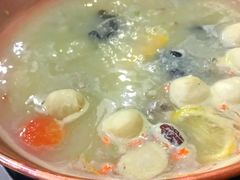 -景明轩•养生酸汤鱼火锅 云贵鲜菌 现舂野果酸汤(王寨小区店)