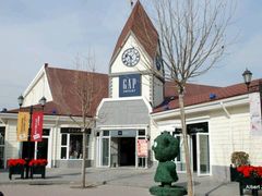 -GAP(王府井奥莱·香江小镇店)