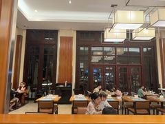 -亚龙湾希尔顿自助餐厅·海鲜·烧烤·沙滩BBQ·现场乐队