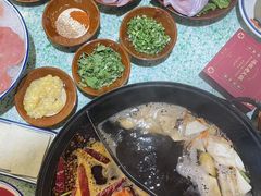 -鸿姐老火锅(疁城新天地店)