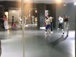 -5KM舞蹈街舞工作室