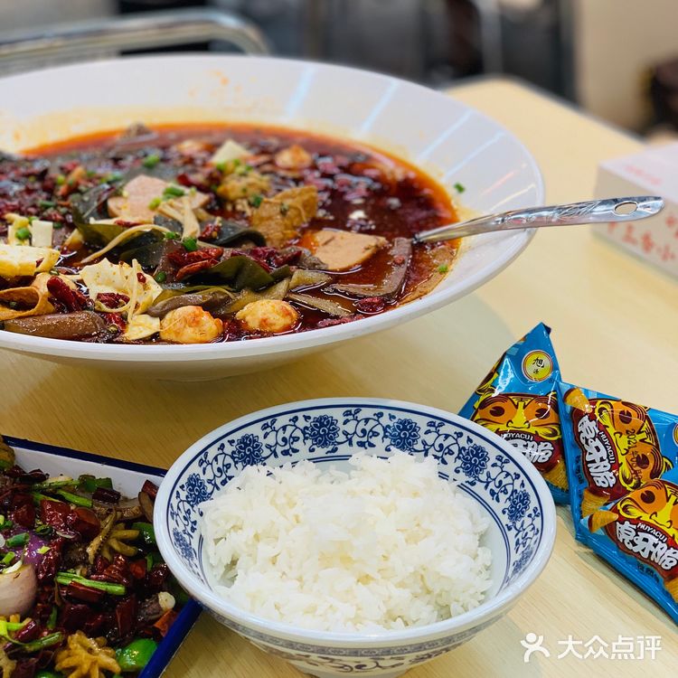 魔都探店 | 快来体验浪漫的大排档~