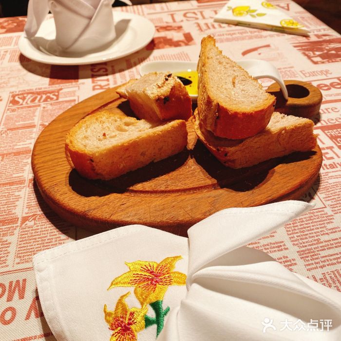 南瓜花意大利餐厅(高新二路店)餐前面包图片