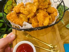 -Rabbit Cafe私房西餐甜点咖啡(栖霞路店)