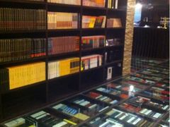 iphone_upload_pic-钟书阁(松江泰晤士小镇店)