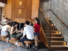 等位区-星巴克臻选(南京艾尚天地店)