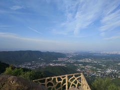 -鬼笑石后山停车场
