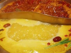 -小天鹅火锅·一线江景洪鼎旗舰店(洪崖洞店)