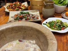 -滇香肴·云南菜蒸汽石锅鱼(云南北路店)