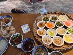 -包整·丝娃娃(一览甲秀楼风景店)