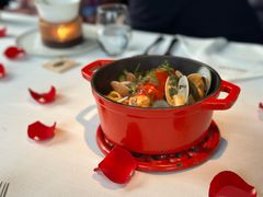 -弦月窗LUNETTE BY AMANDA(复兴路店)