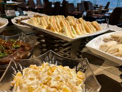 -荣誉国际酒店-云顶旋转餐厅