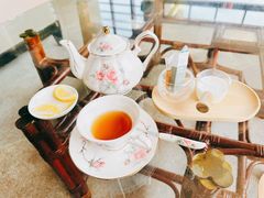-亚龙湾喜来登·美景台大堂吧