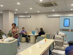 -上海大学附属上海和平眼科医院