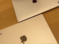 -Apple Store(Brisbane)