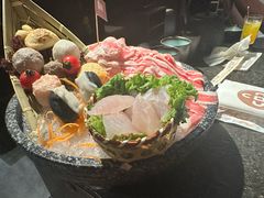 -湊湊火锅·茶憩(新中关购物中心店)