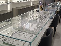 -镜客眼镜(浦江欢乐颂店)