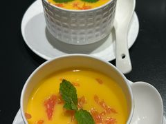 -鲜入唯煮·港式海鲜牛肉火锅(金宝街店)