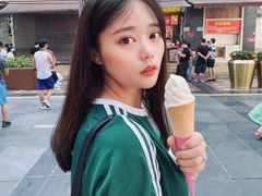 -八一路好吃街(雨田商务大厦店)