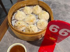 -莱莱小笼·乔艾