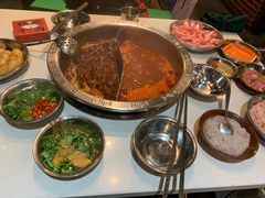 -憨铁匠老火锅(龙岗万科里店)