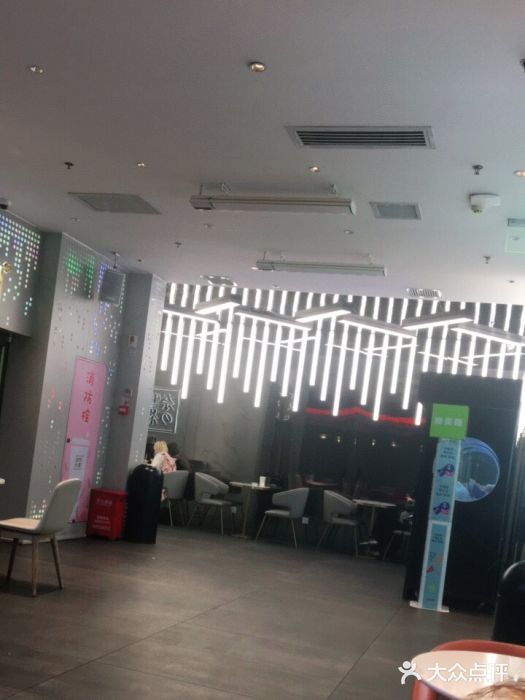 奈雪的茶(赛格店)大堂图片