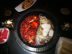 麻辣拼菌菇鸳鸯锅-锅说大脸毛肚重庆老火锅(佐阾店)
