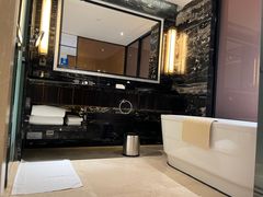-中山利和希尔顿酒店