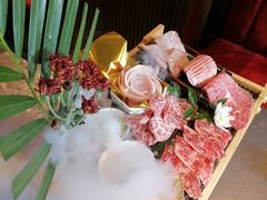 -铭牛烧肉·和牛海鲜自助(高新月牙湖店)