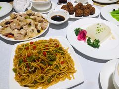 杭椒圈炒粉丝-弘雅饭店