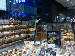 -巴黎贝甜(大宁国际商业广场店)