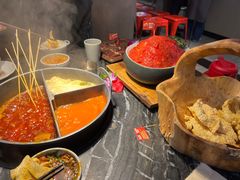 -热火朝天鲜切牛肉火锅(南强街巷店)