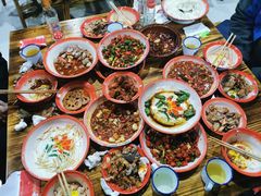 -老三样·美食研究中心(世贸路店)