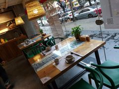 靠窗位-禧和源养生素食茶馆