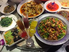 -巴特餐饮6加1音乐餐吧·新疆菜