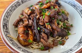 Stir-fried Eel and Pork Kidney in Sichuan Style