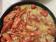 -扒虾小妹儿麻辣海鲜(宏图街店)