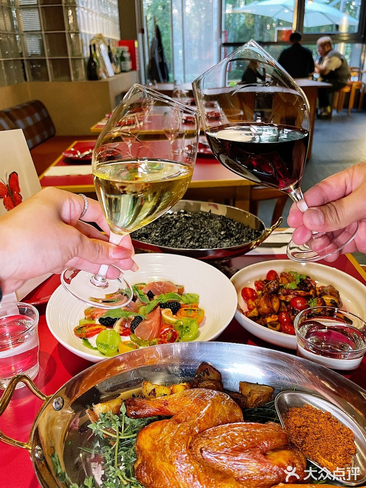 救！被我挖到小姐妹周末约会秘密基地💥