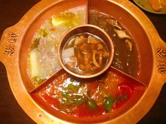 -滇釜火锅·能喝汤的火锅(车公庄店)